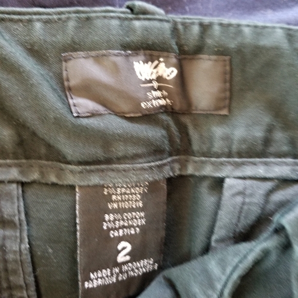 Mossimo | Khaki Shorts - Picture 2 of 6